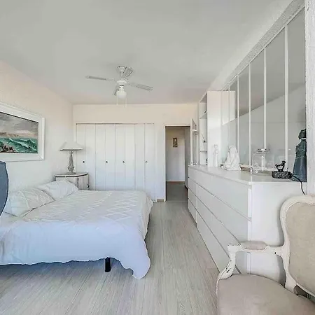 Apartment Superb View With Direct Access To The *