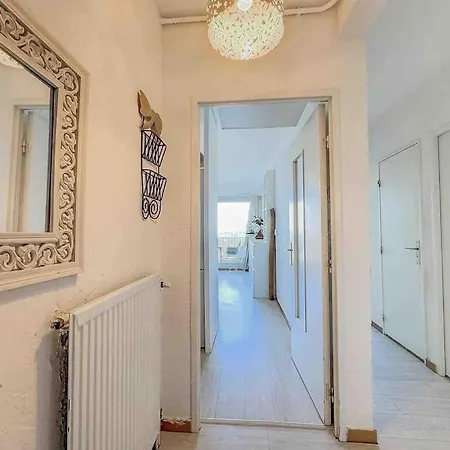 Superb View With Direct Access To The Apartment